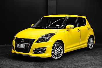 130,000 Km, Hatchback, 1589 cc, Petrol engine, Manual