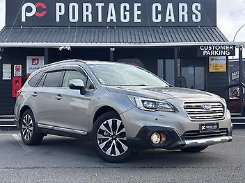 81,332 Km, Hatchback, 2498 cc, Petrol engine, Automatic