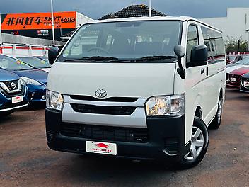 30 Km, Van, 1998 cc, Petrol engine, Automatic