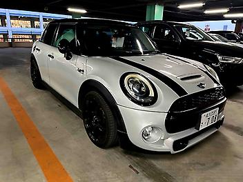 73,402 Km, Hatchback, 2000 cc, Petrol engine, Automatic