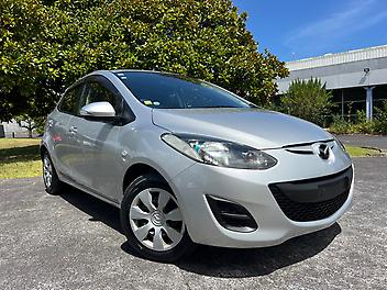 75,627 Km, Hatchback, 1300 cc, Petrol engine, Automatic