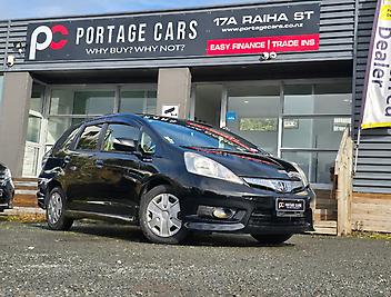 69,472 Km, Station Wagon, 1339 cc, Hybrid engine, Automatic