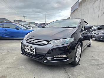 145,542 Km, Hatchback, 1330 cc, Hybrid engine, Automatic