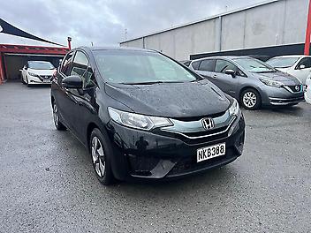 113,150 Km, Hatchback, 1490 cc, Hybrid engine, Automatic