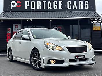 61,138 Km, Sedan, 2498 cc, Petrol engine, Automatic