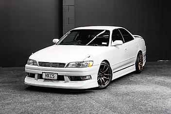 101,000 Km, Sedan, 2490 cc, Petrol engine, Automatic