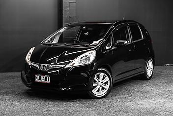 144,000 Km, Hatchback, 1490 cc, Petrol engine, Automatic