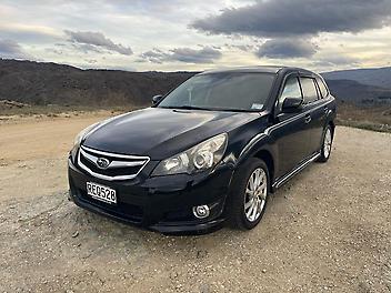 127,475 Km, Station Wagon, 2457 cc, Petrol engine, Automatic