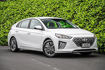 57,617 Km, Hatchback, 1600 cc, Plug-in hybrid engine, Automatic