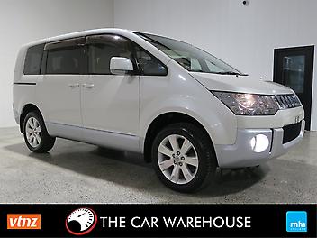 175,989 Km, Van, 2267 cc, Diesel engine, Automatic