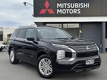 81,472 Km, RV/SUV, 2488135 cc, Petrol engine, Automatic