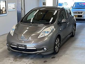 69,600 Km, Hatchback, 0 cc, Electric engine, automatic