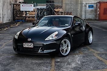 136,777 Km, Coupe, 3690 cc, Petrol engine, Automatic