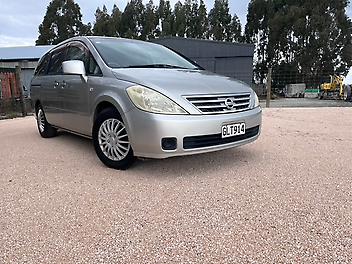 207,080 Km, 7 Seater, 2480 cc, Petrol engine, Automatic