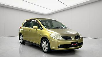 101,600 Km, Hatchback, 1490 cc, Petrol engine, Automatic