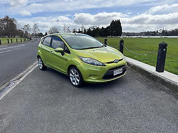 176,883 Km, Hatchback, 1999 cc, Petrol engine, Automatic