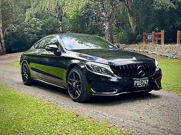 156,500 Km, Coupe, 2990 cc, Petrol engine, Automatic