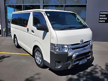 152,000 Km, Van, 2982100 cc, Diesel engine, 4-gear automatic