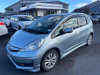 62,045 Km, Hatchback, 1496 cc, Hybrid (Electric) engine,  62,045 Km, Hatchback, 1496 cc, Hybrid (Electric) engine,