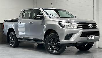 253,621 Km, Ute, 2755 cc, Diesel engine, AT