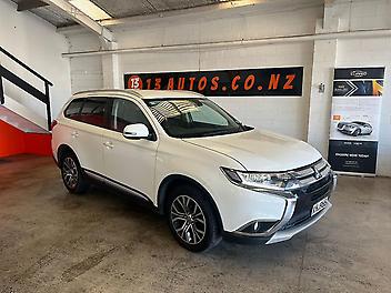 242,994 Km, RV-SUV, 2360 cc, Petrol engine, Automatic
