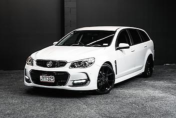 141,000 Km, Station Wagon, 3564 cc, Petrol engine, Automatic