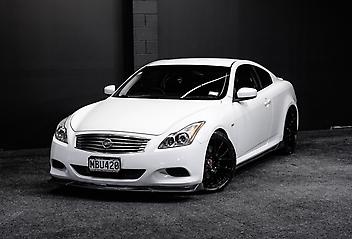 196,000 Km, Sedan, 3690 cc, Petrol engine, Manual