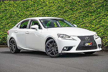 89,094 Km, Sedan, 3500 cc, Petrol engine, Automatic