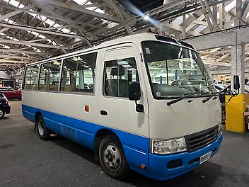 105,615 Km, Bus House Bus, 4000 cc, Diesel engine, Manual