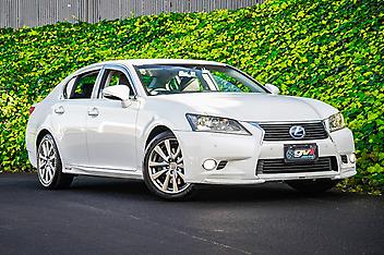 113,530 Km, Sedan, 3500 cc, Hybrid engine, Automatic