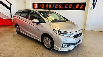 82,277 Km, Station Wagon, 1496 cc, Hybrid engine, Automatic