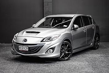 100,000 Km, Hatchback, 2261 cc, Petrol engine, Manual
