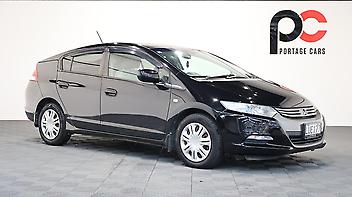 164,520 Km, Hatchback, 1330 cc, Petrol engine, Automatic