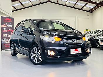74,320 Km, Hatchback, 1496 cc, Hybrid engine, Automatic
