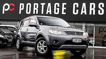 124,812 Km, Station Wagon, 2350 cc, Petrol engine, Automatic 124,812 Km, Station Wagon, 2350 cc, Petrol engine, Automatic