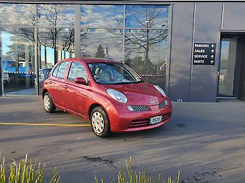 52,000 Km, Hatchback, 138672 cc, Petrol engine, 4-gear automatic
