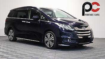 90,551 Km, RV-SUV, 2400 cc, Petrol engine, Automatic
