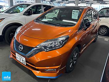 83,202 Km, Hatchback, 1200 cc, Hybrid engine, Auto