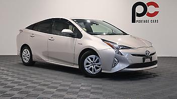 79,235 Km, Hatchback, 1800 cc, Hybrid engine, Automatic