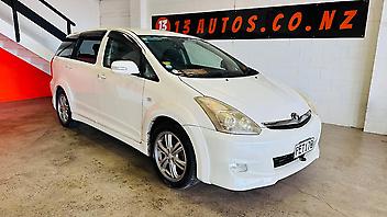 105,567 Km, Station Wagon, 1990 cc, Petrol engine, Automatic