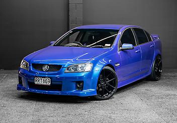 176,000 Km, Sedan, 3564 cc, Petrol engine, Automatic