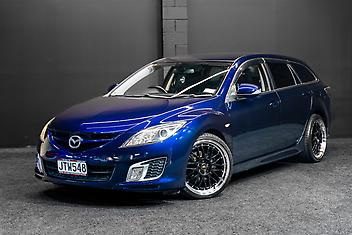 210,000 Km, Station Wagon, 2489 cc, Petrol engine, Automatic