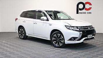 67,000 Km, Station Wagon, 1990 cc, Plug-in hybrid engine, Automatic