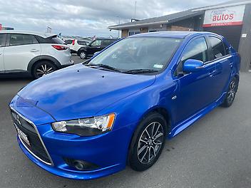 128,214 Km, Hatch, 1998 cc, Petrol engine, CVT