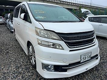 99,000 Km, People Movers, 2400 cc, Petrol engine, automatic