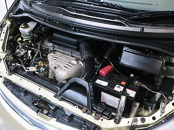 215,304 Km, People Mover, 2362 cc, Petrol engine, Automatic