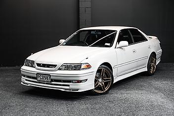 160,000 Km, Sedan, 2492 cc, Petrol engine, Automatic