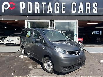 142 Km, Van, 1597 cc, Petrol engine, Automatic