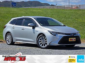 104,679 Km, Station Wagon, 1800 cc, Hybrid (Petrol) engine, Automatic