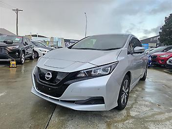 49,858 Km, Hatchback, 0 cc, Electric engine, Automatic